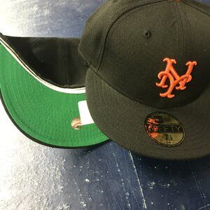 Black New Era New York Mets 59Fifty Fitted Cap 7-1/8 On Field Hat  Size 7-1/8 NE